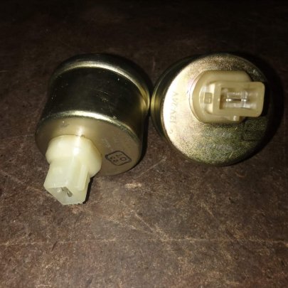 Датчик ДД-6М давления масла (узкий штекер) Экран