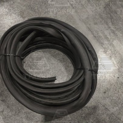 Уплотнитель (А-3708043) (20 метров) Выгодные цены на автозапчасти для тракторов и спецтехники в Oktyabrsky.traker.ru с доставкой в Октябрьском и республике Башкортостан