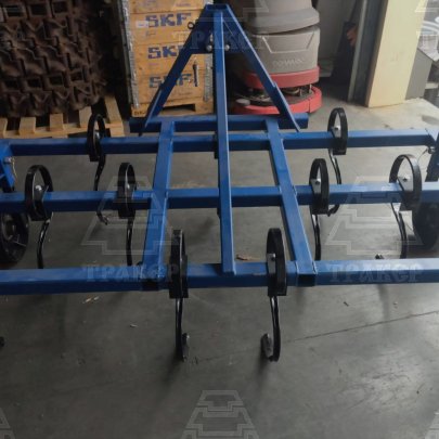 Культиватор КНР 1,8 (11S-образных стоек)