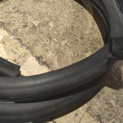 Уплотнитель 45Т-6704031 стекла ЮМЗ