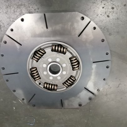 Гаситель 521866000596 крут-х колебаний F1300 с двигателем: ЯМЗ 238ДЕ2-37 