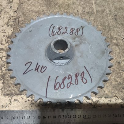 Звёздочка 10.01.50.680-01 (z=40, t=19,05, d=30) верхнего вала зернового элеватора (Н.022.020-27) ДОН