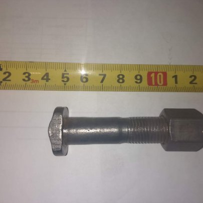 Болт 125.72.171 М14х60х2,0 Р=28 фигурная головка,стяжной дифферен.з/м Т-150 С/И