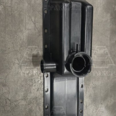 Бак 70П-1301055 радиатора верхний (пластм.) РБ Выгодные цены на автозапчасти для тракторов и спецтехники в Omutninsk.traker.ru с доставкой в Омутнинске и области