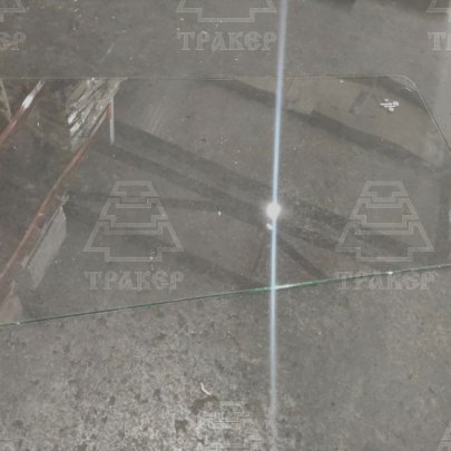 Стекло 2522-6708952-Б (633х325) боковое левое МТЗ 1222,1523