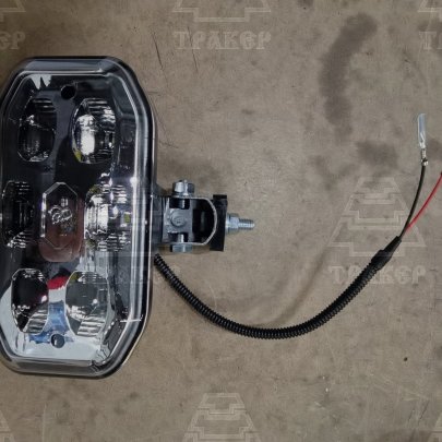 Фара 112.17.74.3711-02LED рабочего освещения, светодиодная, рассеянный свет, жгут 300 мм,штыри 12В Выгодные цены на автозапчасти для тракторов и спецтехники в Lodeynoe.traker.ru с доставкой в Лодейном поле и Ленинградской области