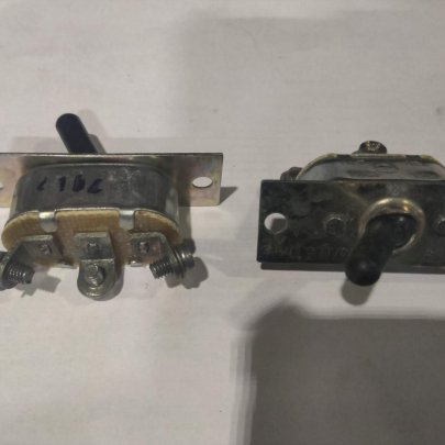 Выключатель 5102.3710 (4602.3709) (тумблер) 3-х позиц. ЗАВОД