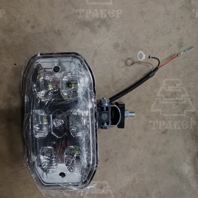Фара 112.17.74.3711-04LED рабочего освещения,светодиодная, рассеянный свет,штырь,наконечник 12В Выгодные цены на автозапчасти для тракторов и спецтехники в Lodeynoe.traker.ru с доставкой в Лодейном поле и Ленинградской области