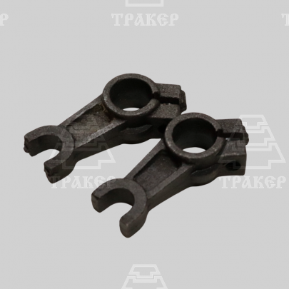 Вилка 50-1601203 (отводки) включения сцепления (комплект 2шт) Выгодные цены на автозапчасти для тракторов и спецтехники в Veshenskaya.traker.ru с доставкой в станице Вешенская и Ростовской области