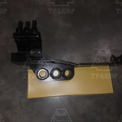 Кронштейн с хомутом 1-стор. ЦС-50 (под ГОРу) ПВМ МТЗ-82 мост ст.о. без отливки (с кронштейном)